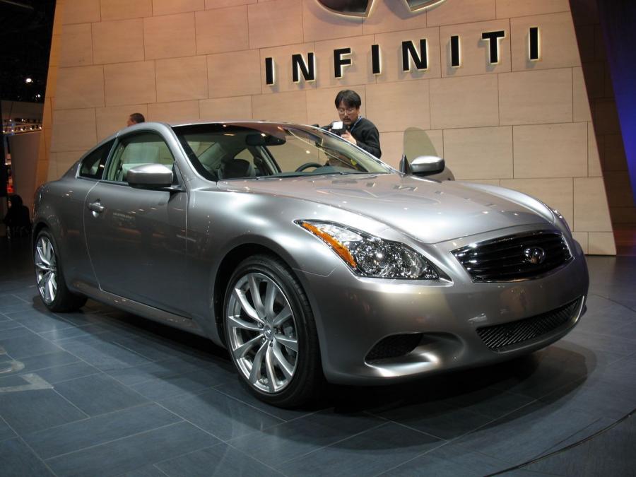  Infiniti G37 Coupe 2007 года  (фото 32 из 74)